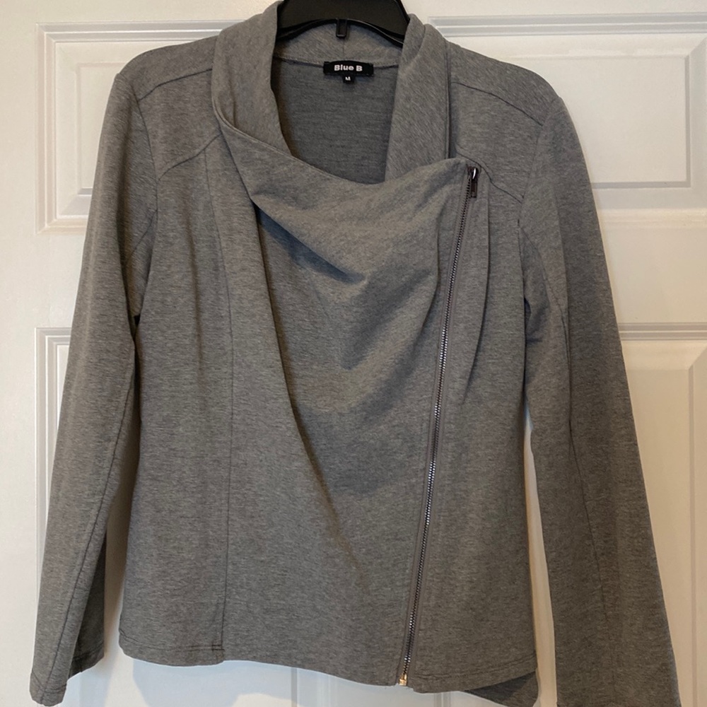 Blue B size M in grey zip up lightweight jacket
